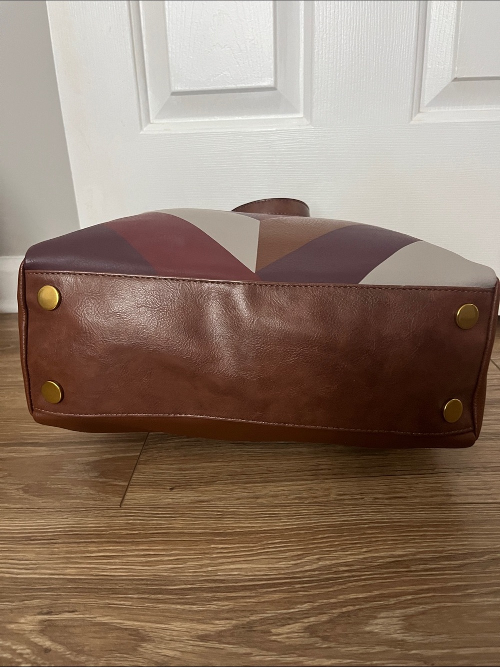Fossil Sydney Tote in Wine Multi with Signature Key Charm - Picture 7 of 10